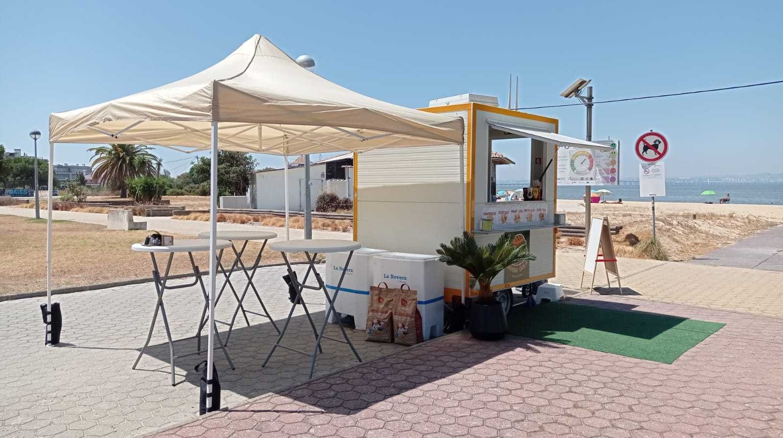 VENDE-SE FOOD TRUCK 300kg COM RECHEIO