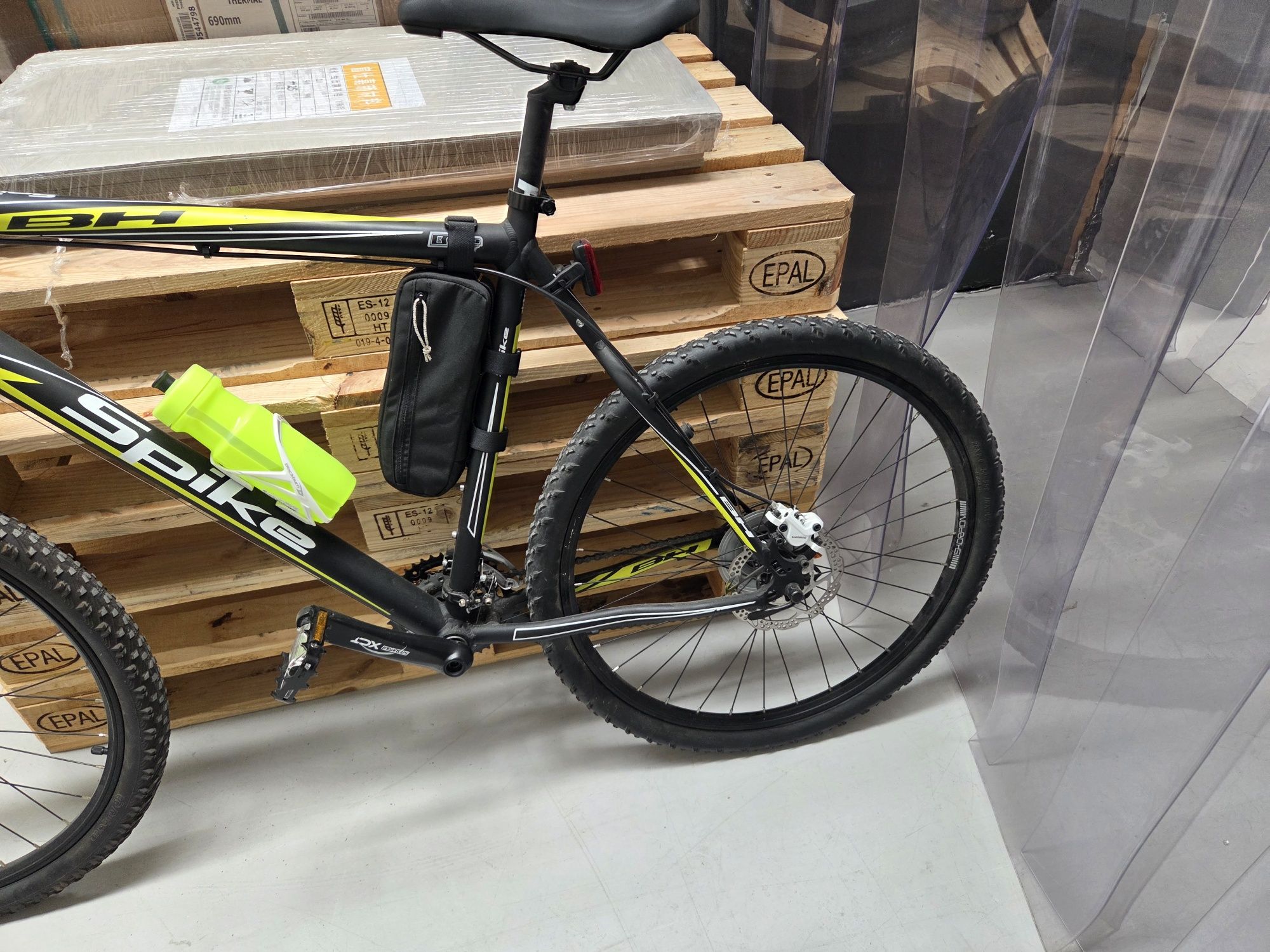 Bicicleta Spike R26