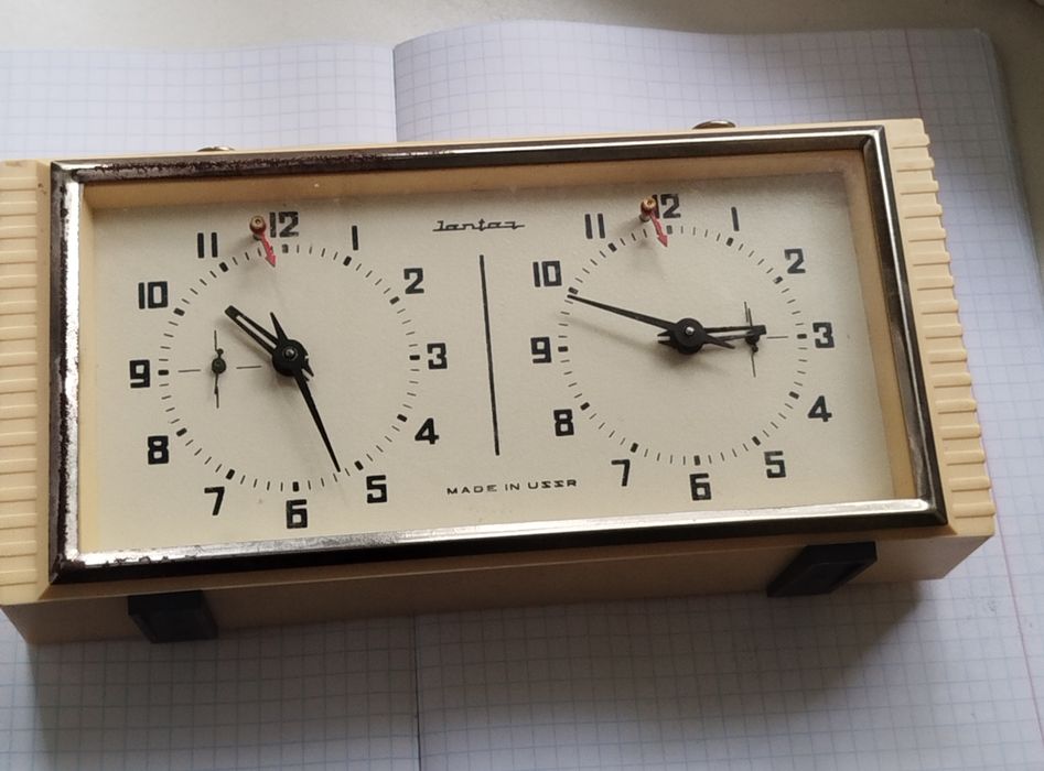 Продам Шахматные часы СССР