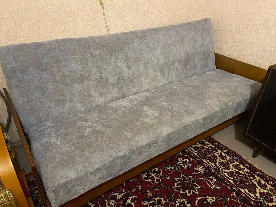 Диван-книжка в гарному стані