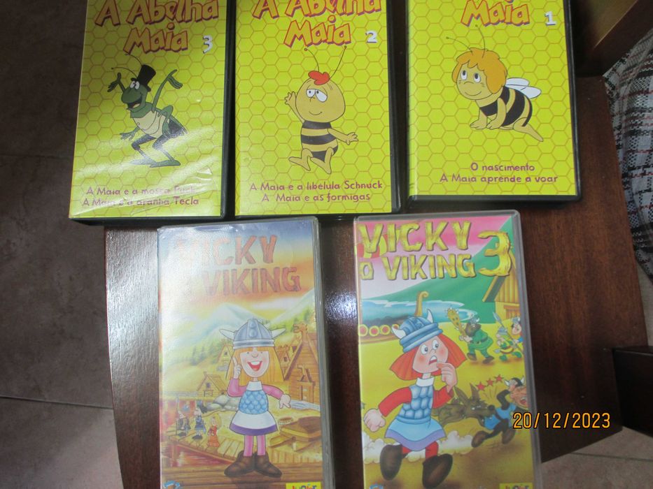 13 VHS de Teletubbies, Pipi, Rua Sésamo, Abelha Maia, VicKi, Mickey
