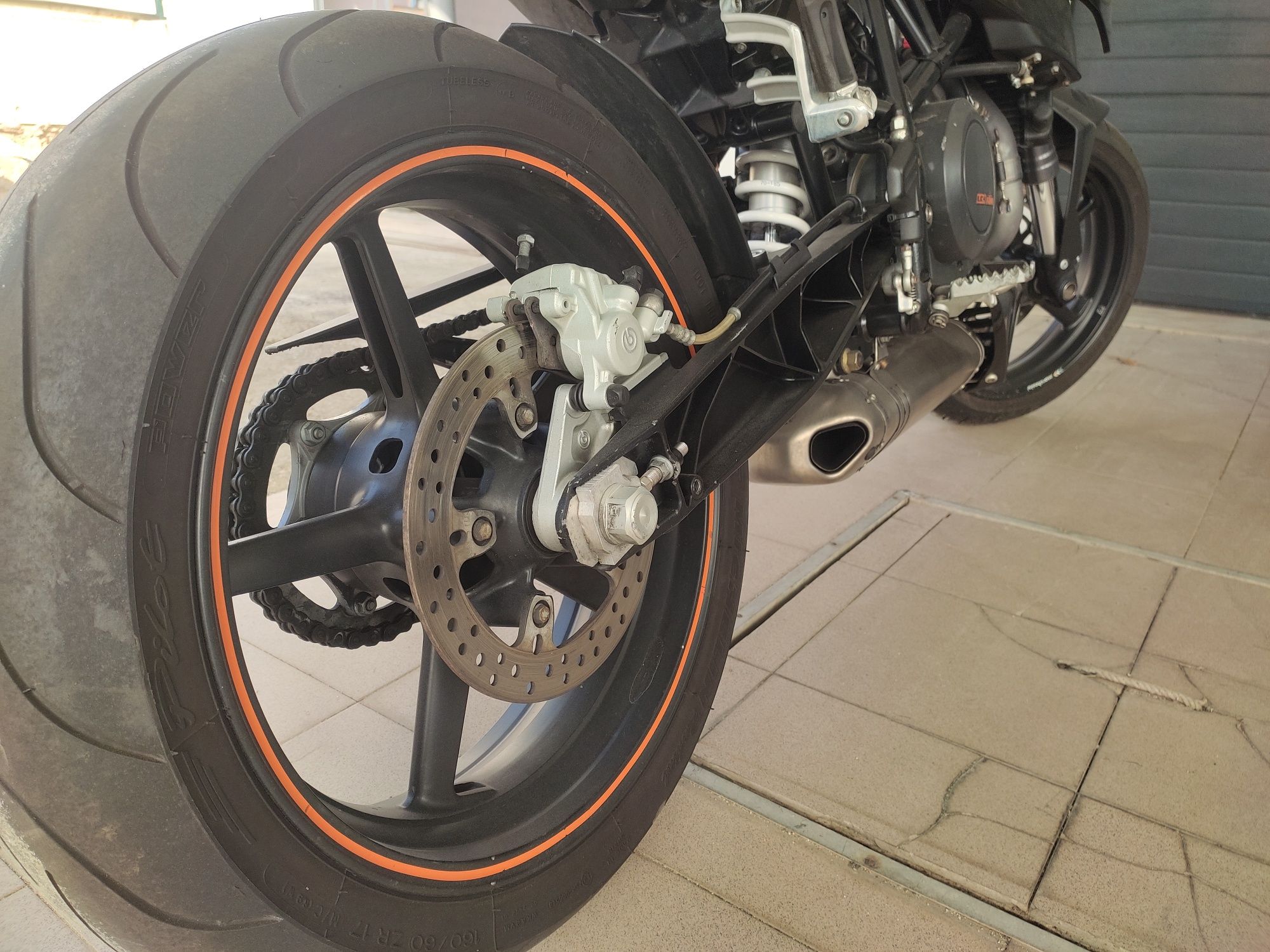 KTM Duke 690 (a2)