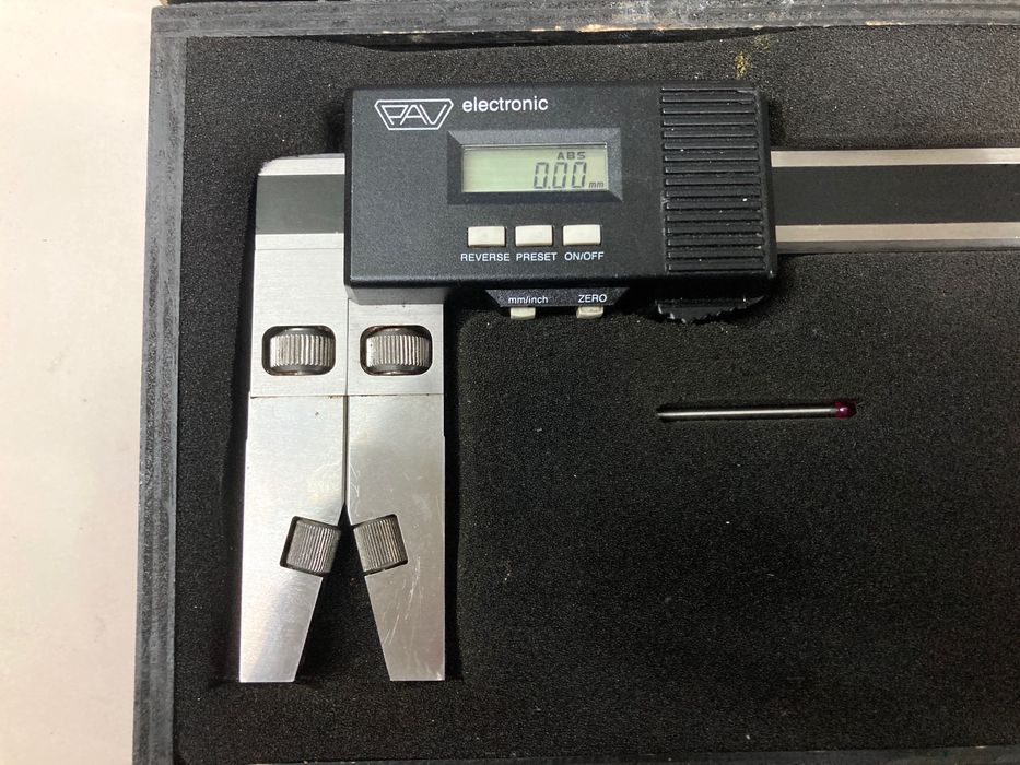 Digital Vario Caliper 842030
Profi Suwmiarka Warszt.
Cyfrowa firmy PAV