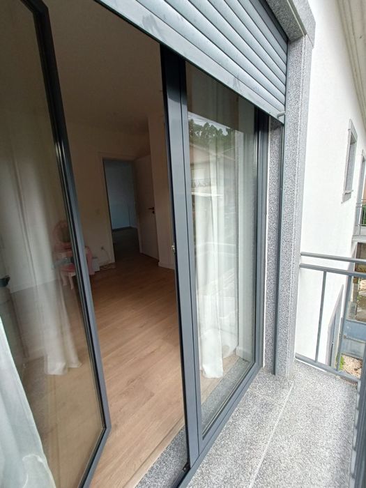 Janela sacada de alumínio 1,60 x 2,00 Vidro Duplo