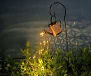 Konewka LED solarna