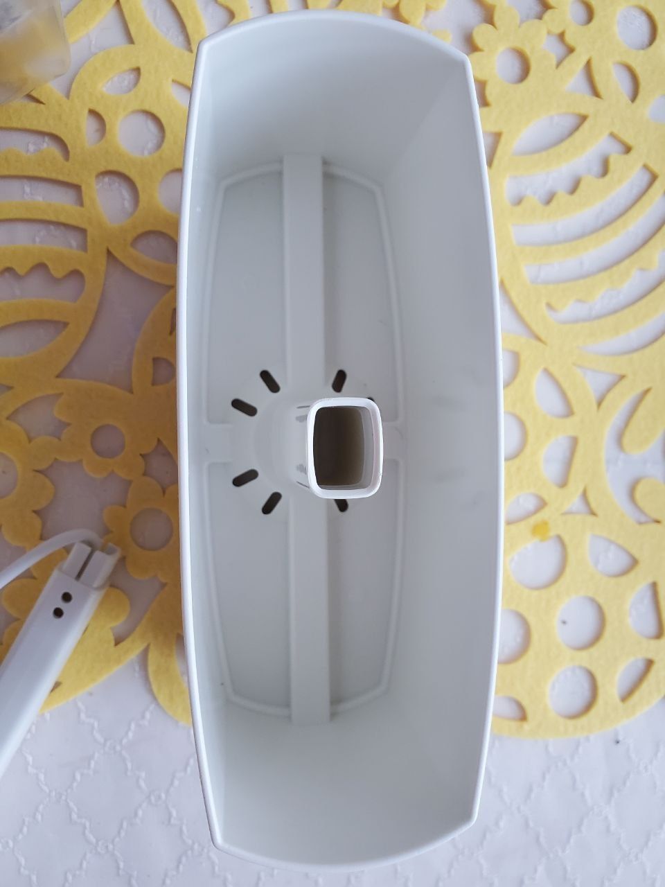 LED вирощувач мікрогрін
