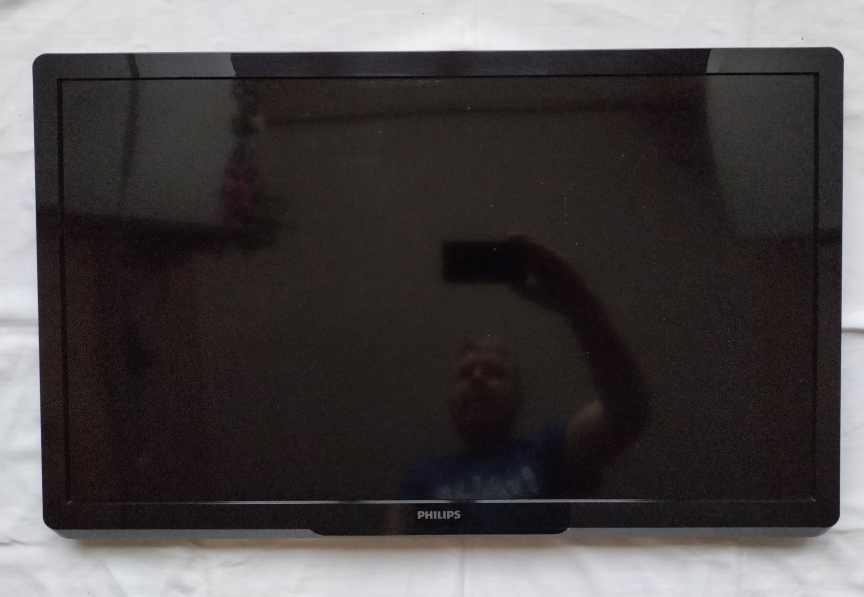 Телевізор PHILIPS 32PFL3507H/12 + кронштейн для ТВ
