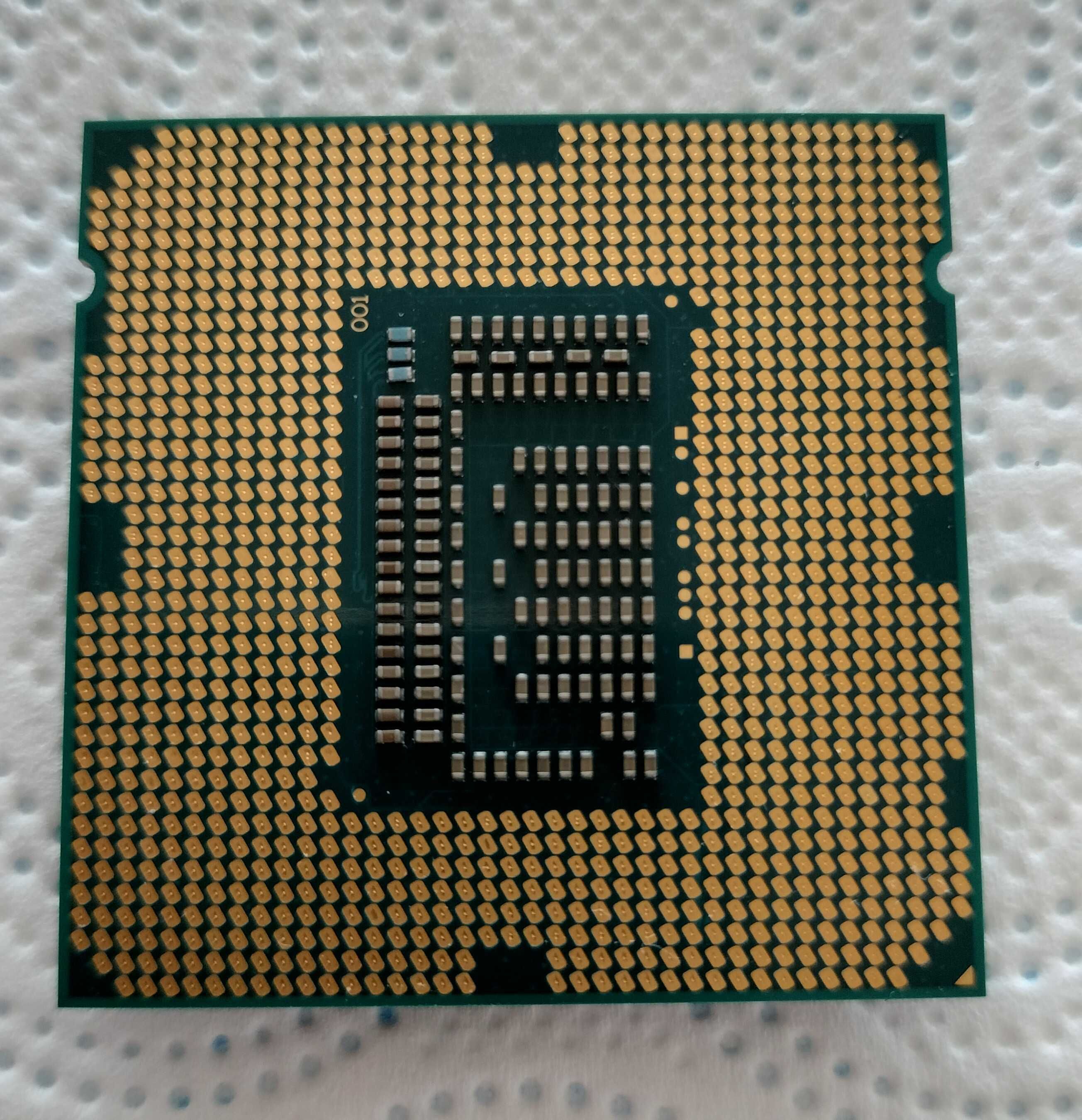 Procesor Intel i5-3570K, LGA 1155, 3.40GHz 6MB BOX + Aio Navis 120 PRO