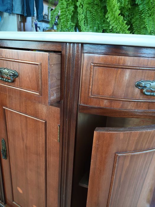 Aparador antigo da mãe