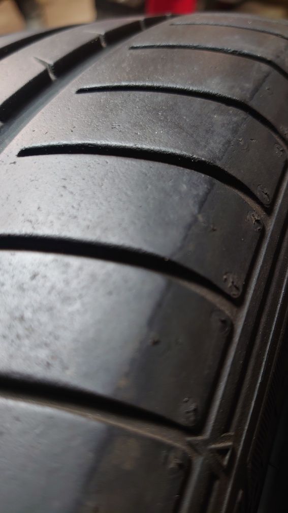 Пара летних шин Dunlop SP sport maxx GT 245/40 r18 245 40 18
