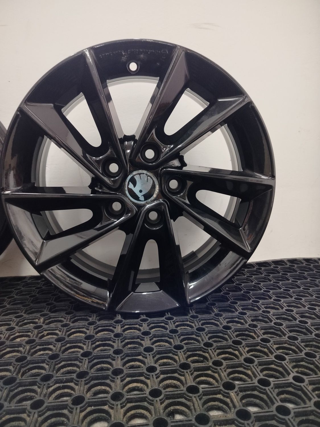 Alufelgi 16"5x112 Skoda Octavia Karoq Superb