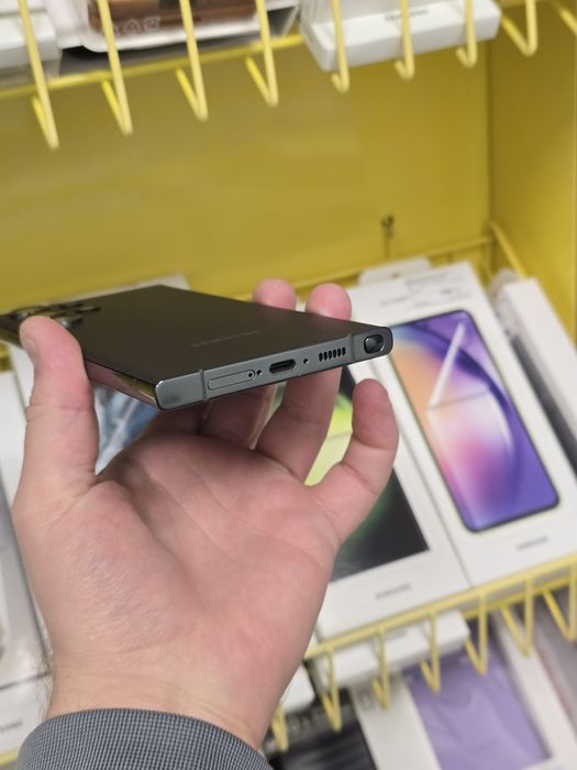 Samsung S23 Ultra 256gb лімітований колір