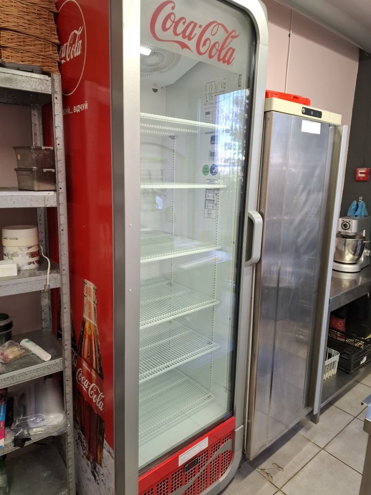 Холодильник для виробництва або вітрини