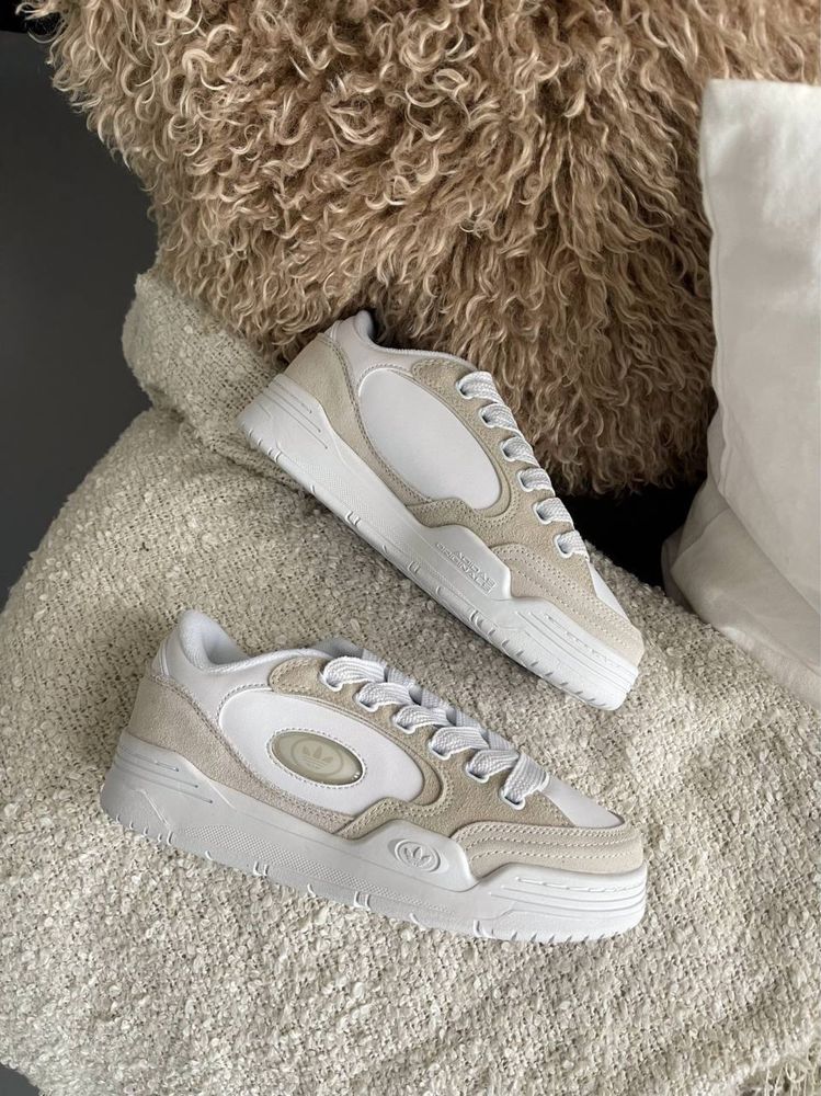 Жіночі кросівки Adidas Adi2000 Beige