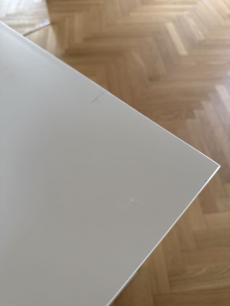 Biurko i krzeslo ikea
