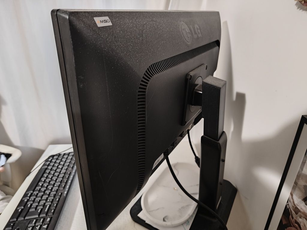 Monitor LG 24'' Full HD