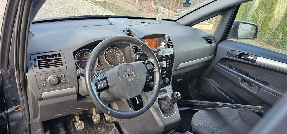Opel Zafira 2012 r 1.7 Diesel 7 osób