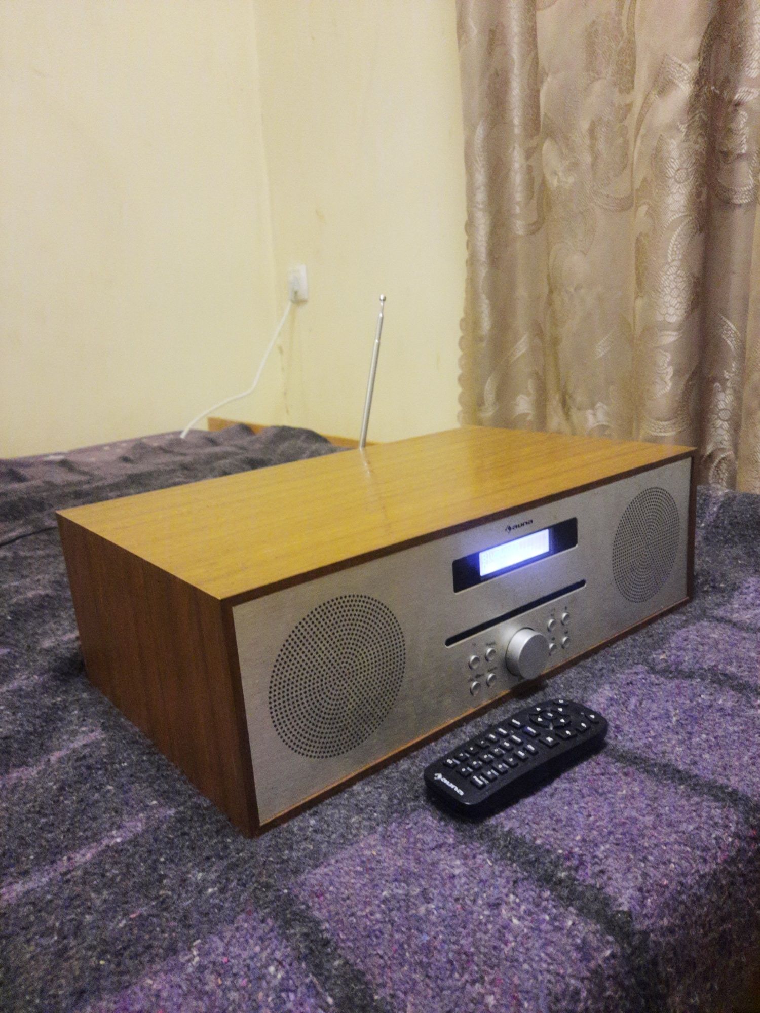 Музыкальная система радио Auna Silver Star с FM,CD,Bluetooth