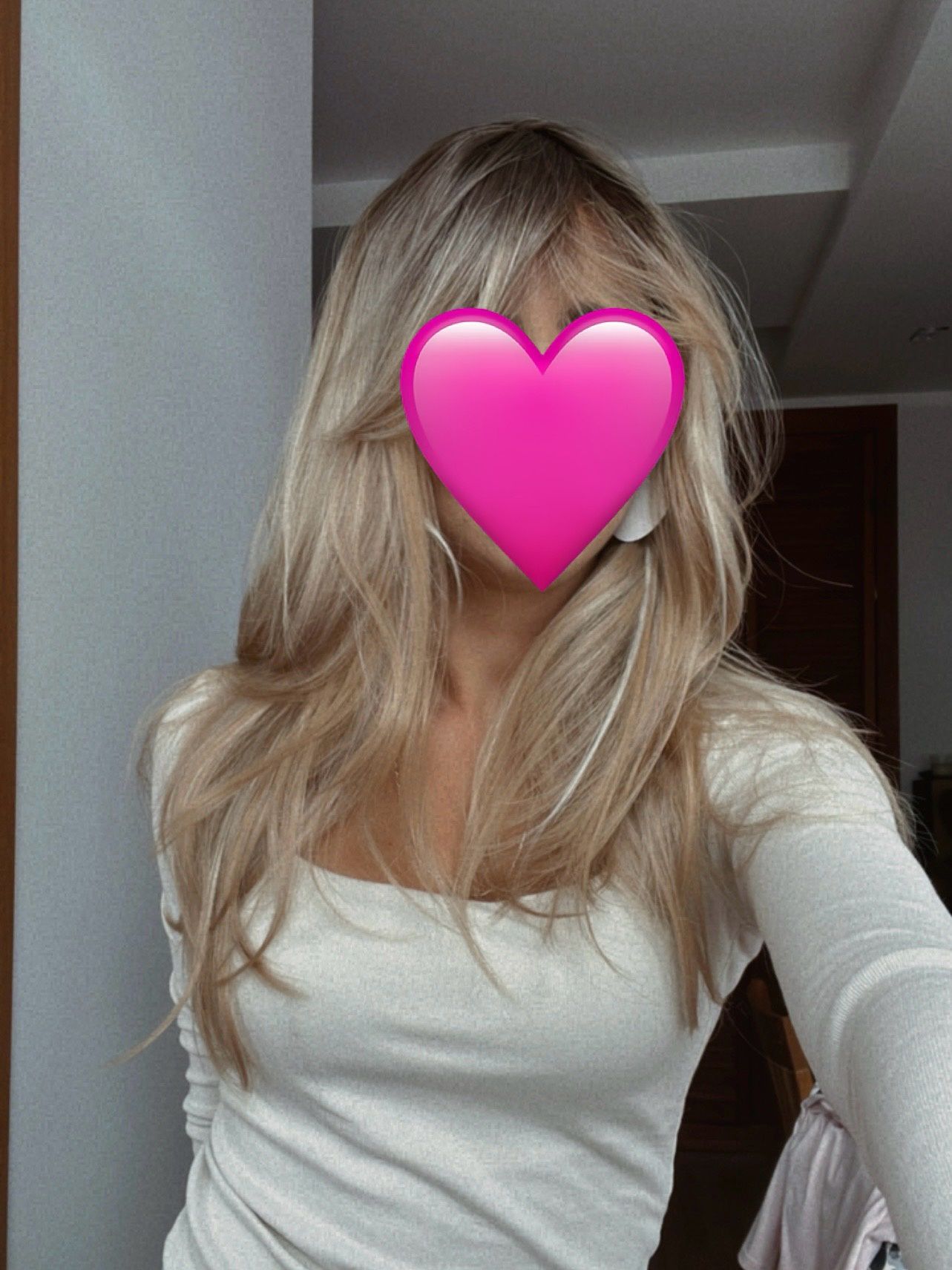 Blond peruka jakość premium jak naturalne włosy pasemka ombre grzywka