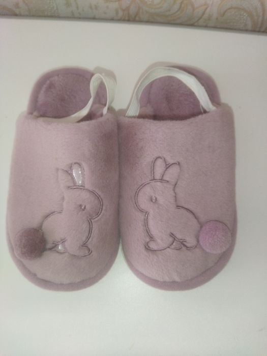 Капці для дівчинки