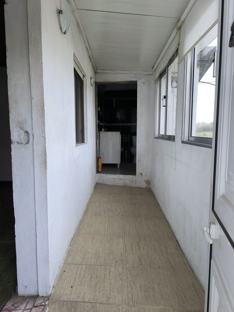 Moradia T2 com espaço exterior