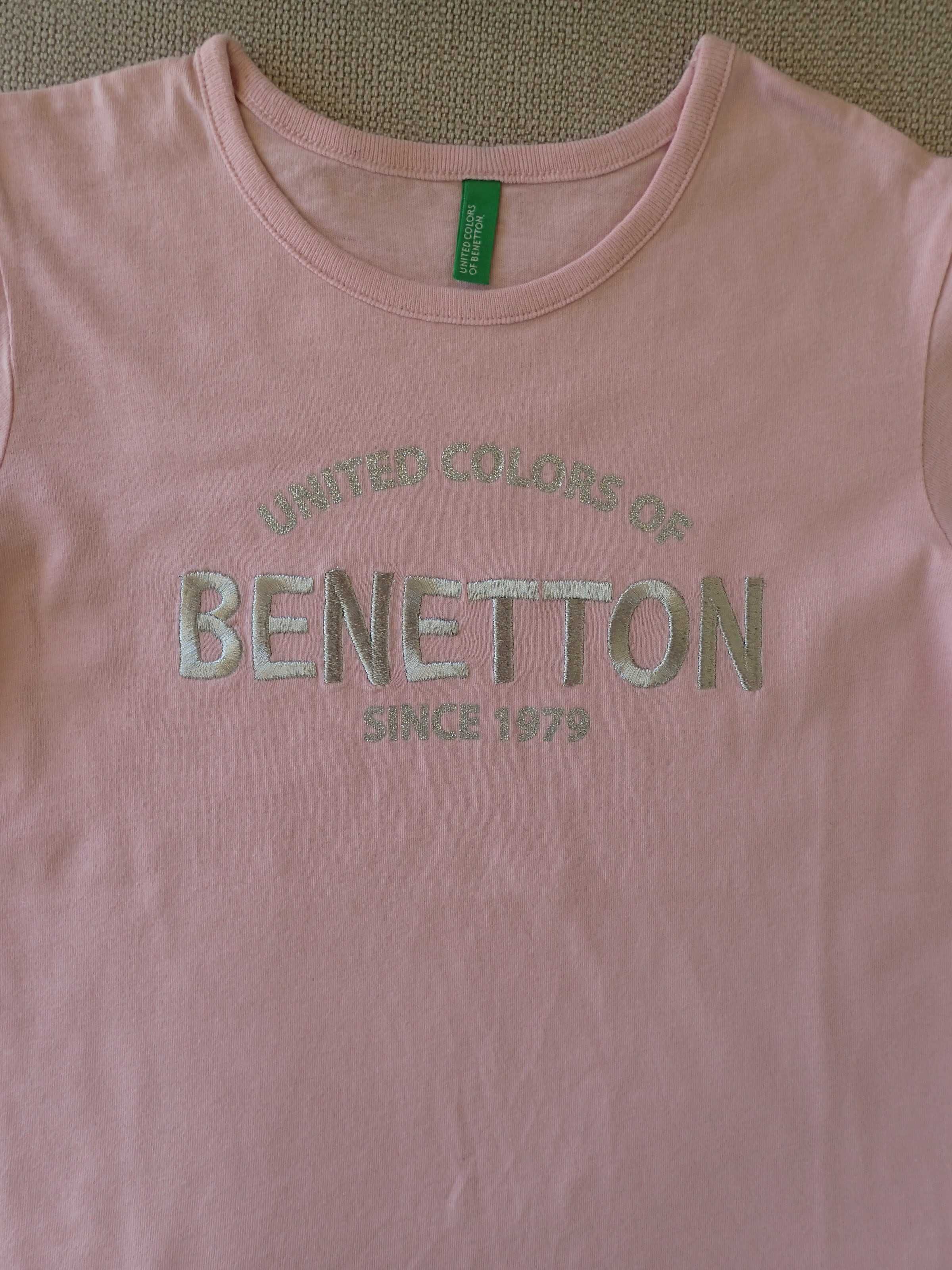 Benetton T-shirt pudrowy róż 130 cm wyszyty napis