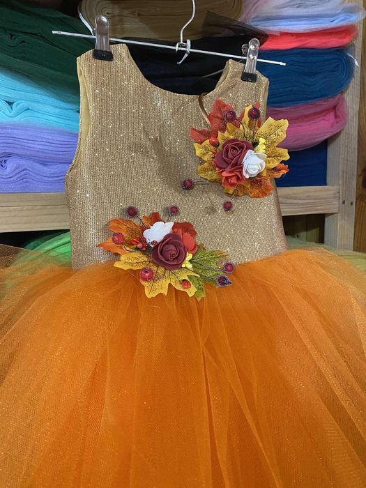 Сукня золота осінь щедра на свято осені помаранчева із листям морква