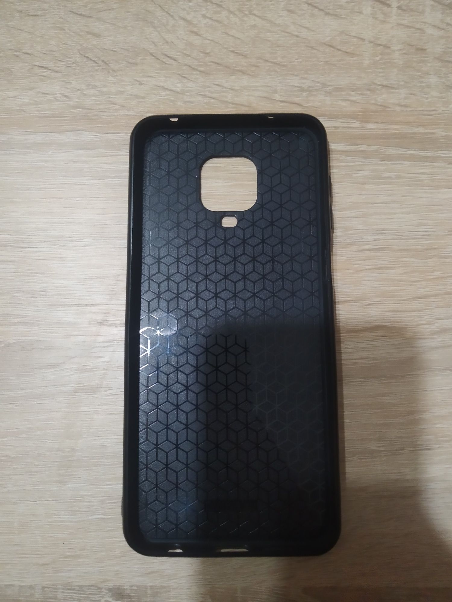 Продам чохол на Redmi note 9s/pro