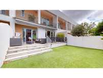 Moradia em Queijas T3+2 com Jardim