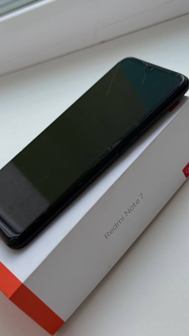 Redmi Note 7 дисплей 6.3" продам б/у телефон