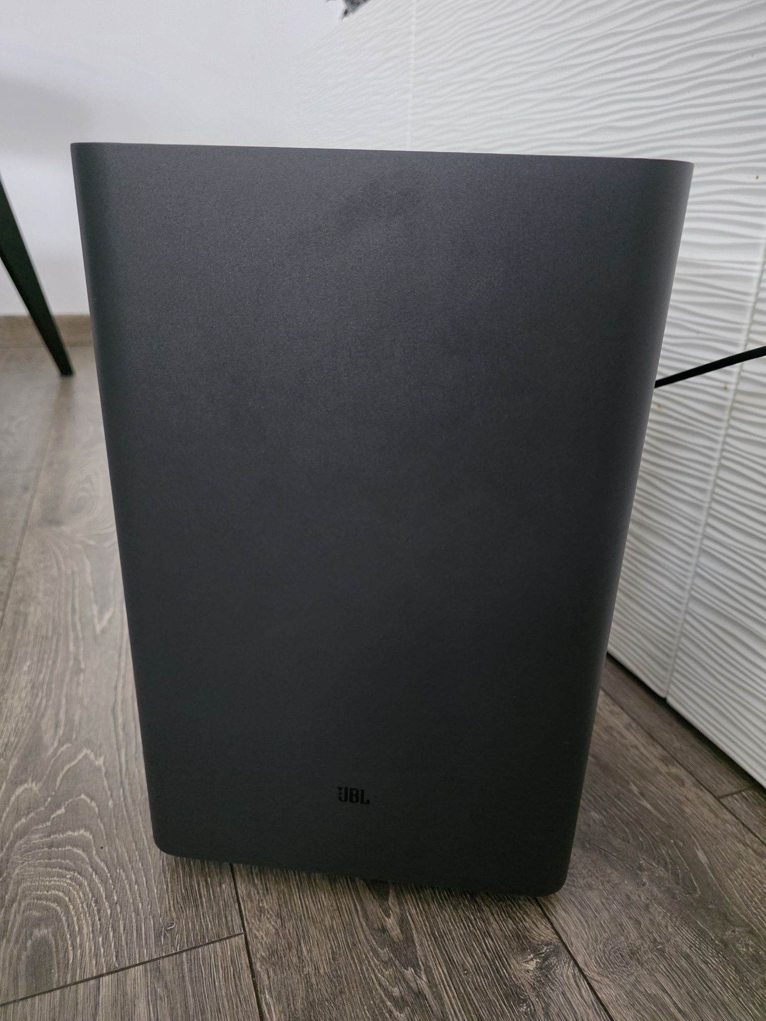 JBL bar 2.1 deep bass