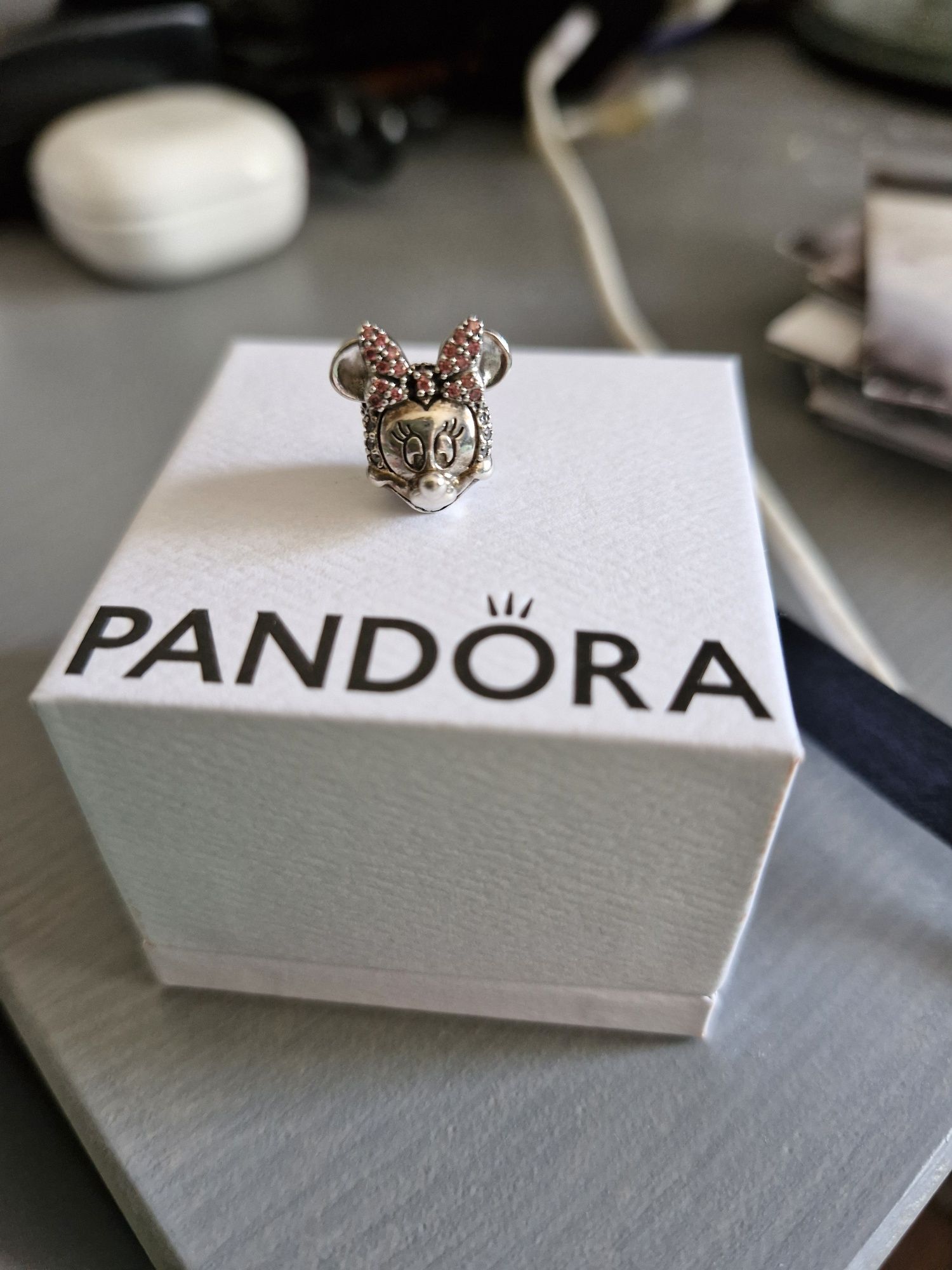 Chamrs Pandora myszka minnie