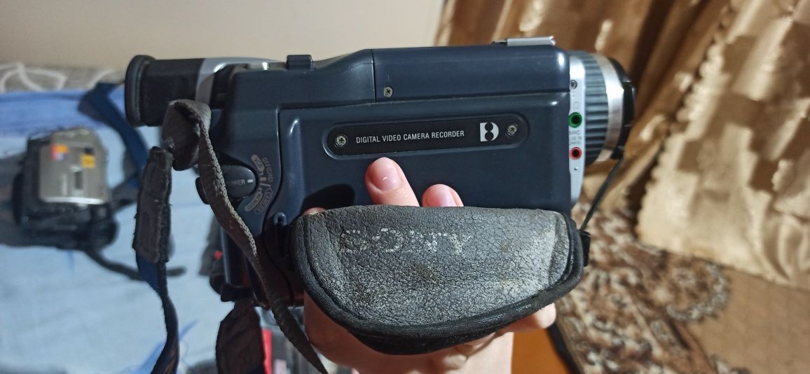 sony video 8 camcorders 700x digital zoom