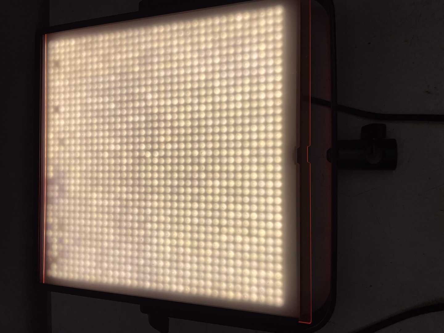 Студийный видеосвет Boling BL-1300P 90W CRI 96+ LED панель