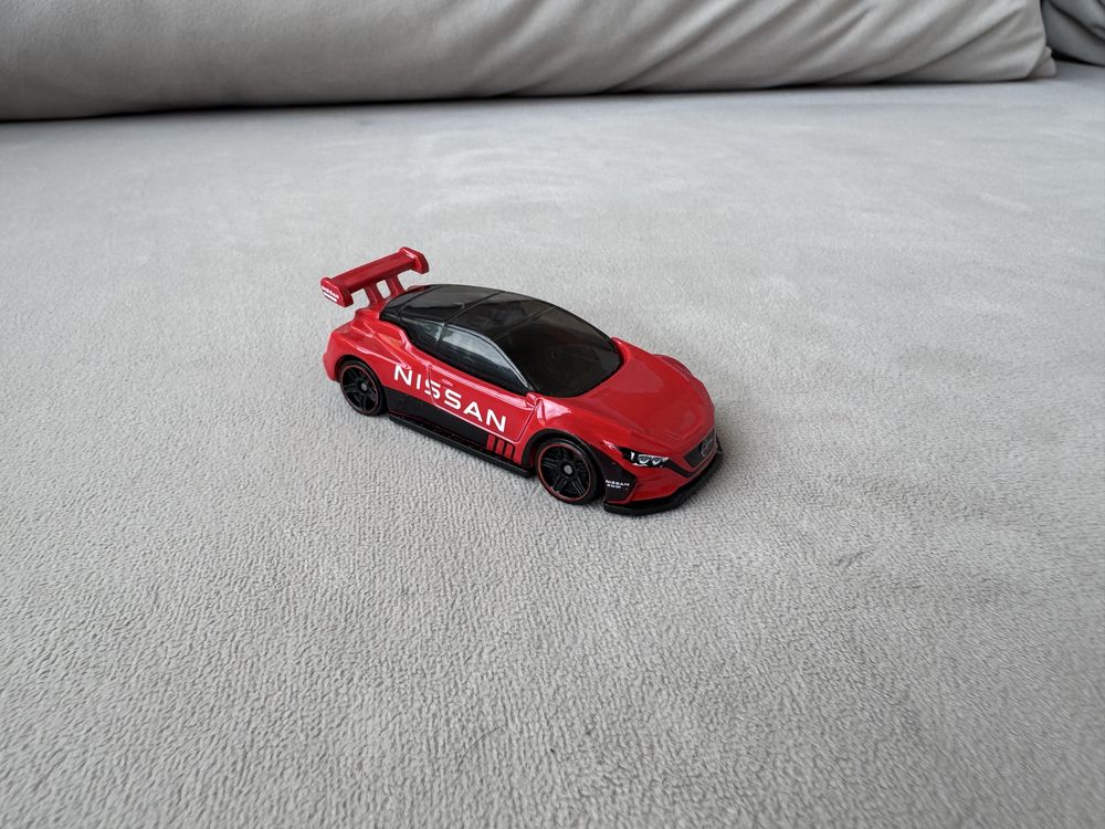 Hot Wheels Nissan розпродаж особистої колекції.