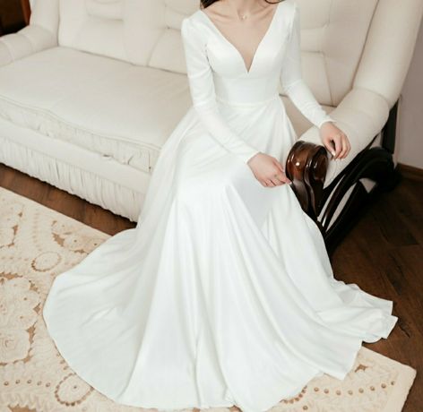 Весільна сукня  ,плаття