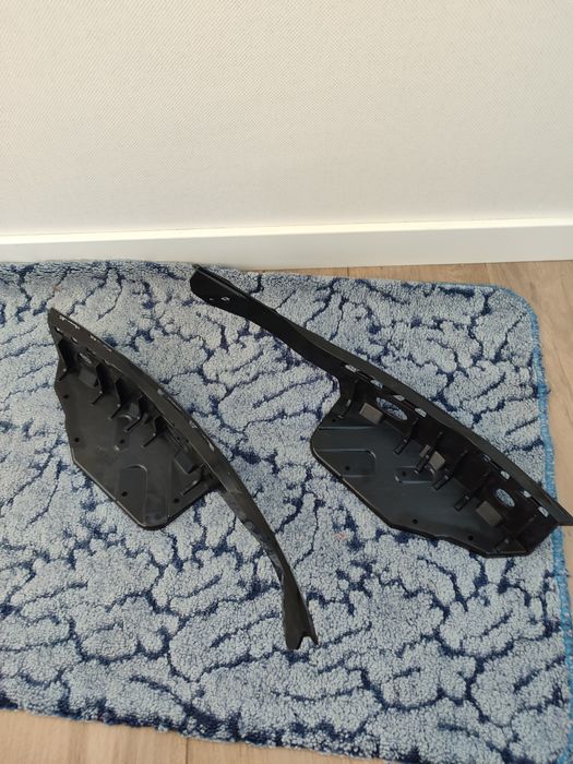 Кронштейн фари Jeep Compass 17-20