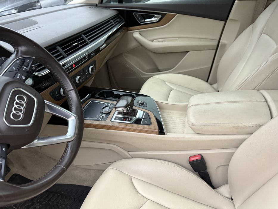 Продам Ауді Q7 4m 2016