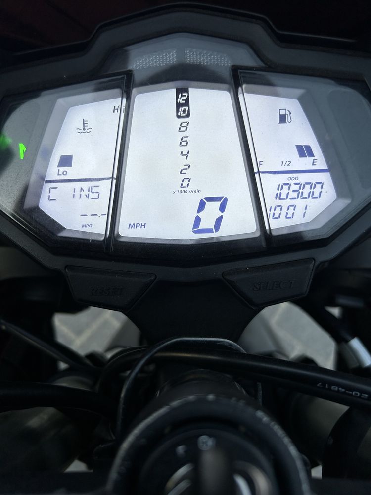 Yamaha YZF R125…