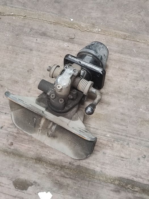 Zaczep do przyczepy fi 40