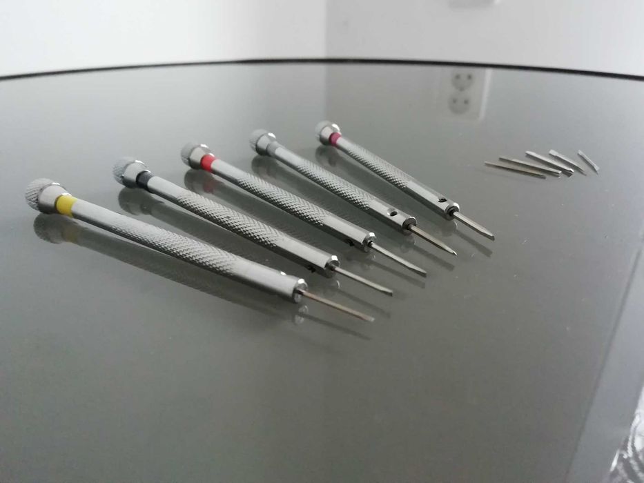 Wkrętaki zegarmistrzowskie - zestaw 5 sztuk + groty wymienne