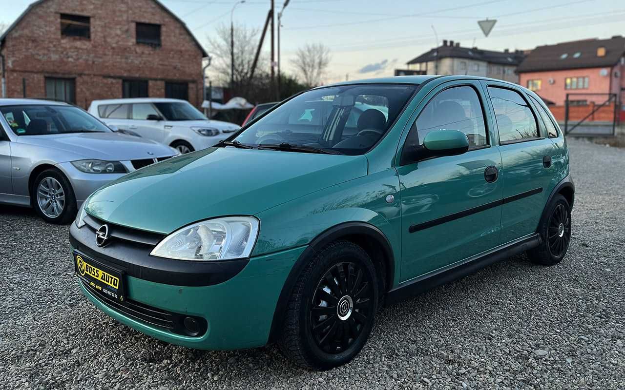 Opel Corsa 2002 року