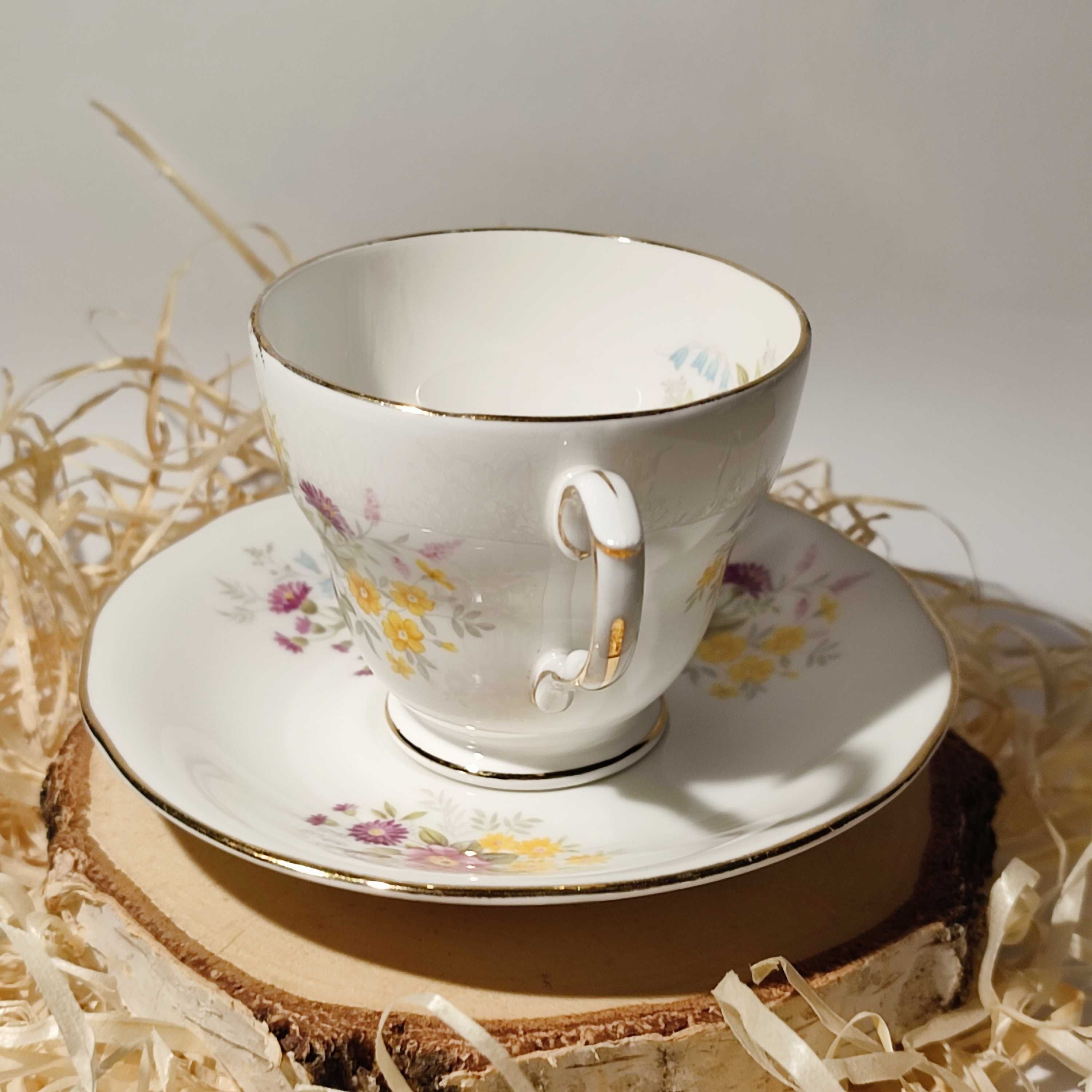 Duchess angielska porcelana filiżanka i spodek polne kwiaty