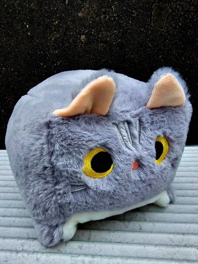 Ekstra pluszak maskotka Kot Kotek szary nowy kwadratowy