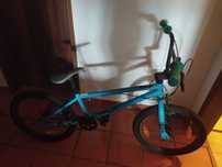 Bicicleta BMX praticamente nova