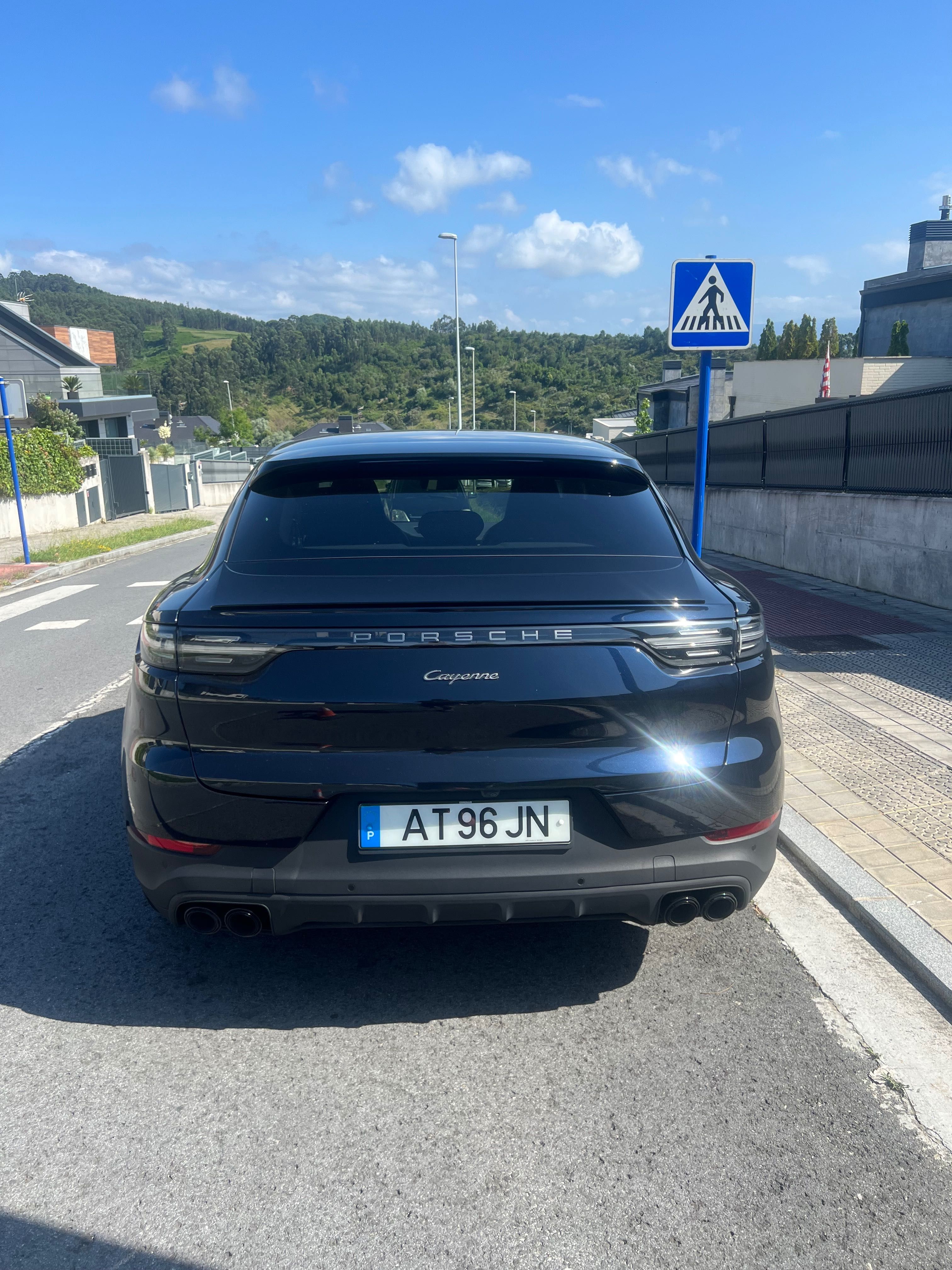 Porsche cayenne coupe