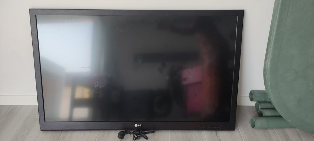 TV LG 47LV375S 119,4 cm (47") COM AVARIA