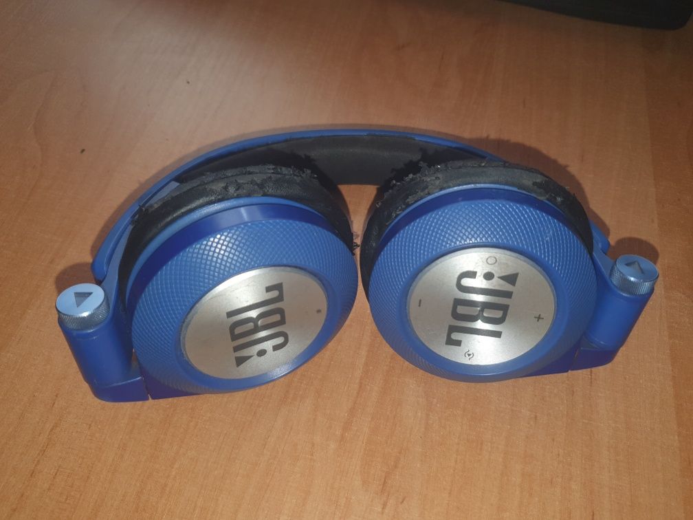 Słuchawki bluetooth JBL E40BT Synchros niebieskie sprawne.