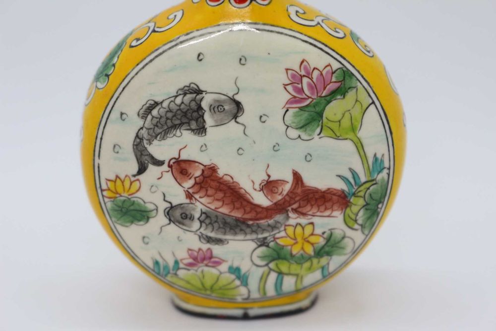 Antiga Snuff Bottle Esmaltada Pintada a Mão Carpas