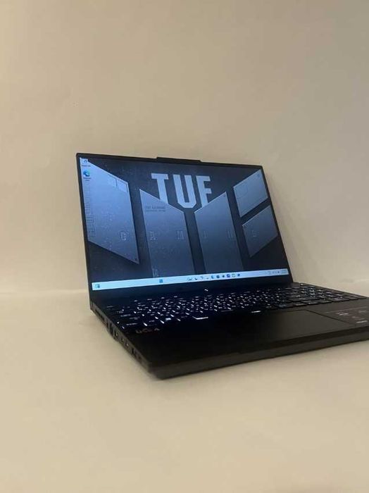 ASUS TUF Gaming  Ryzen7735HS/32GB DDR5/512GB PCI+2000 Gb SSD/GPU 7700S